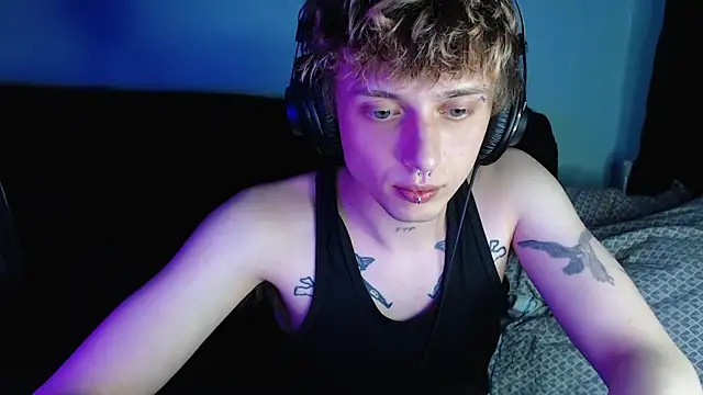 axxxturel online show from 03.15.25