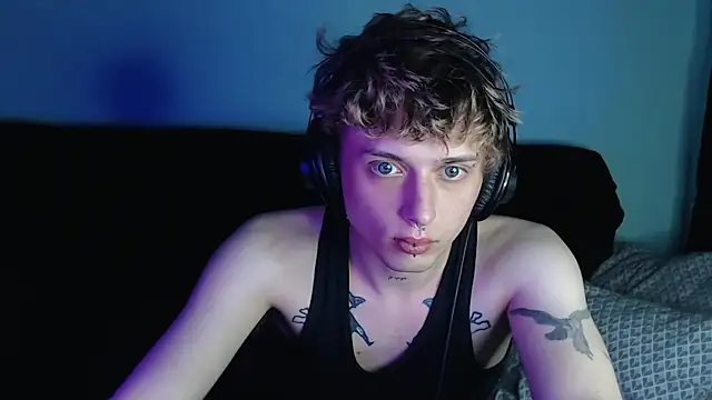 axxxturel online show from 03.18.25