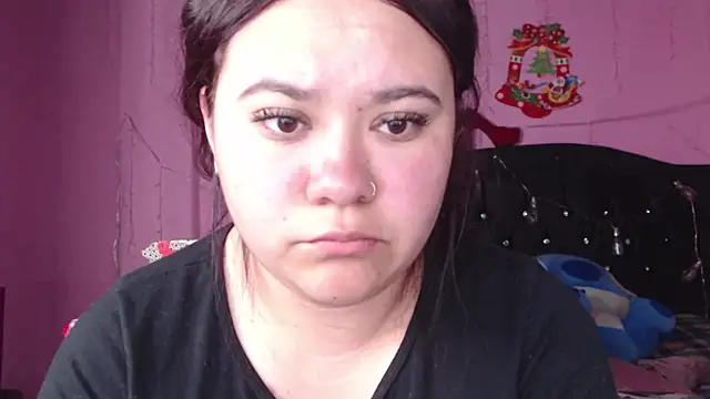 NikkiRous  online show from 03.18.25