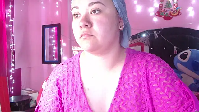 NikkiRous  online show from 11.26.25