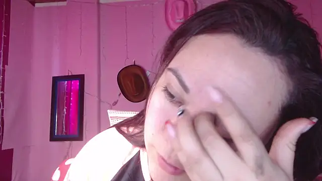 NikkiRous  online show from 11.27.25