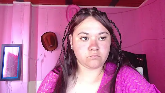 NikkiRous  online show from 01.05.26