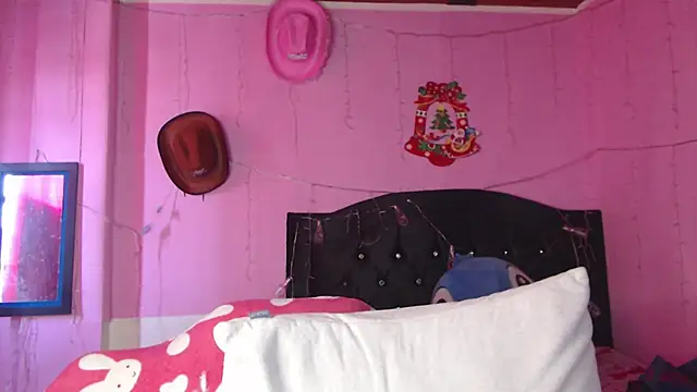 NikkiRous  online show from 01.09.26