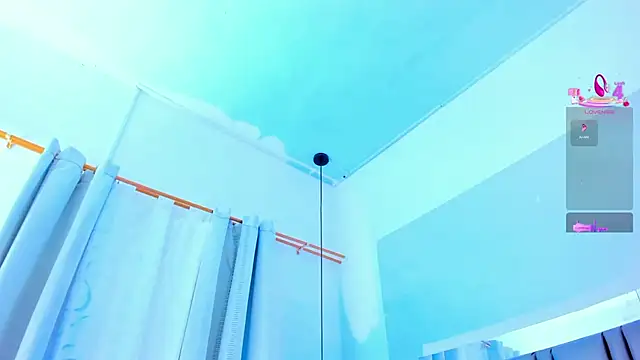 Emily Gil1 online show from 10.11.25