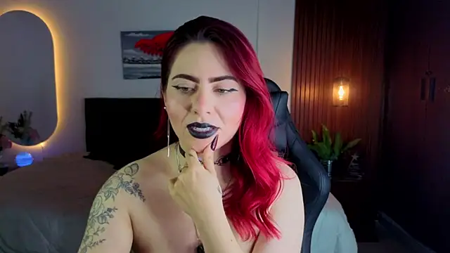 Snapshot of Dulce_charlottee chatting on 05.21.26 Dulce charlottee online show from 05.21.26