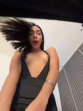 Ema azel online show from 04.21.26