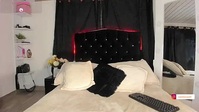 Snapshot of cami_cruzz chatting on 09.27.25 cami cruzz online show from 09.27.25