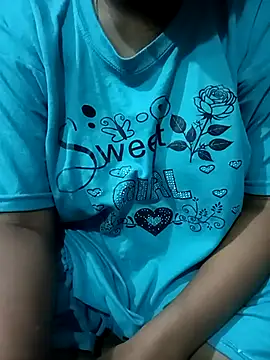 Snapshot of Im_Cute chatting on 10.01.25 Im Cute online show from 10.01.25