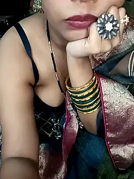 Snapshot of Im_Cute chatting on 10.10.25 Im Cute online show from 10.10.25