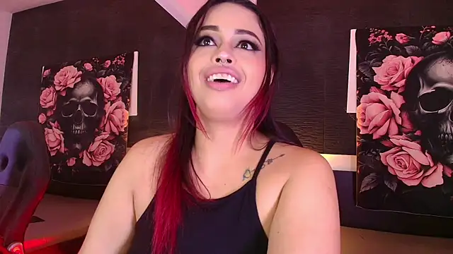 Snapshot of EvaaFoxxy1 chatting on 04.19.26 EvaaFoxxy1 online show from 04.19.26