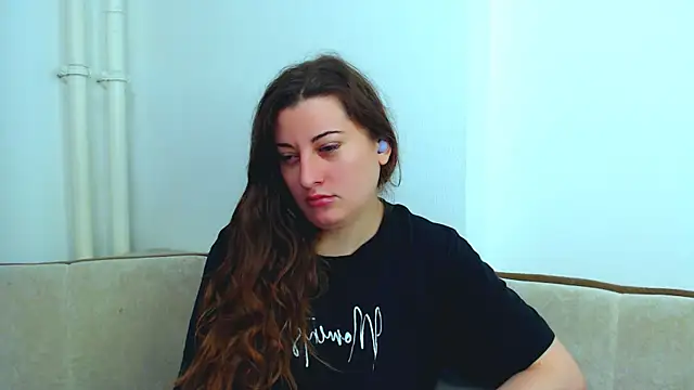 Helen Adams  online show from 01.08.25