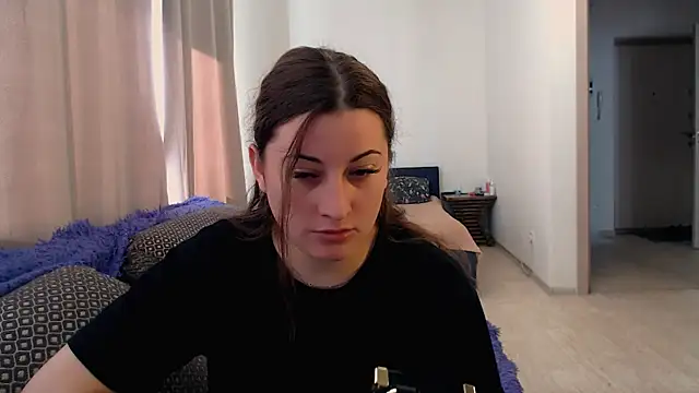 Helen Adams  online show from 06.23.26