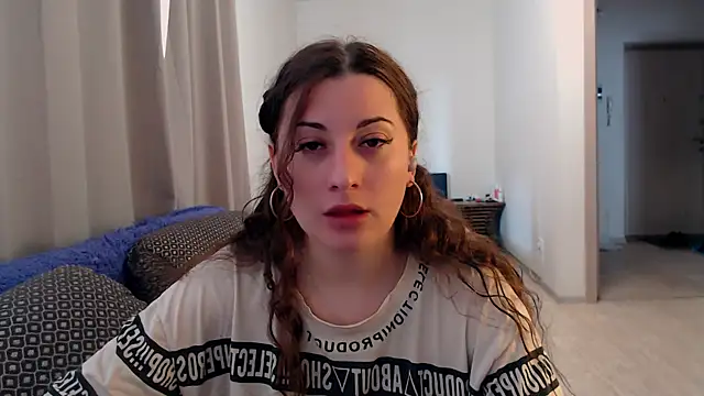 Helen Adams  online show from 06.24.26
