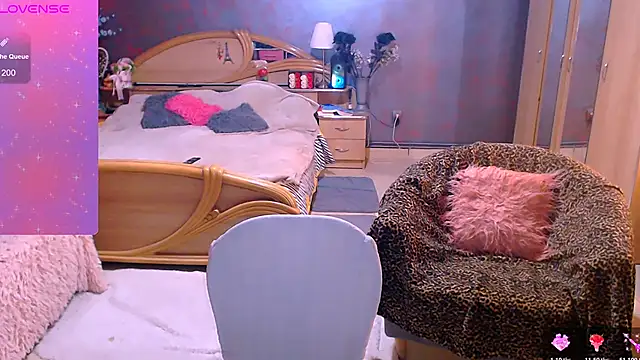 Ariellefoxy online show from 11.10.25