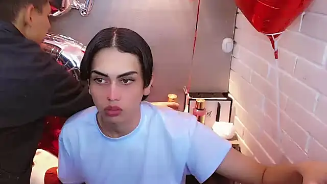 Daniela Pink  online show from 10.21.25