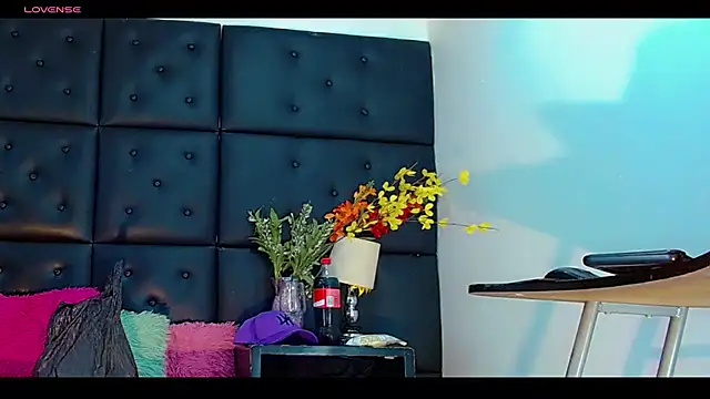 Snapshot of Daniela_Pink_ chatting on 06.14.26 Daniela Pink online show from 06.14.26