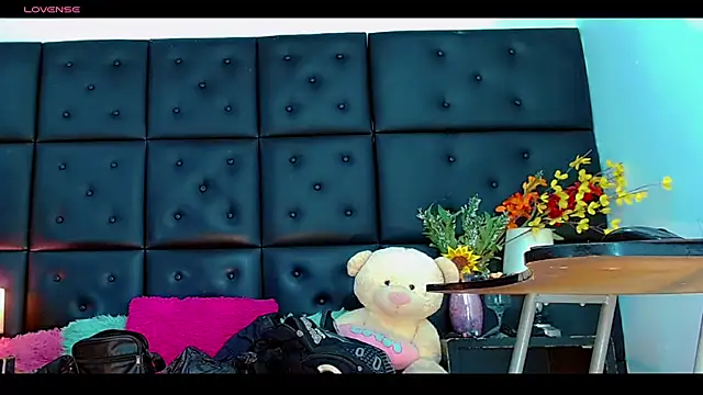 Snapshot of Daniela_Pink_ chatting on 06.22.26 Daniela Pink online show from 06.22.26