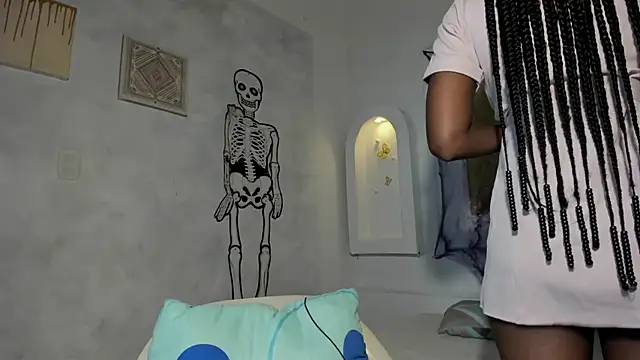 Snapshot of Tahira_21_ chatting on 10.23.25 Tahira 21 online show from 10.23.25