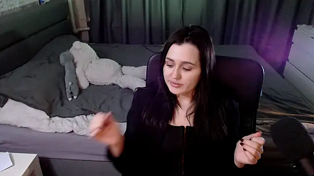 KiraYammy online show from 12.28.24