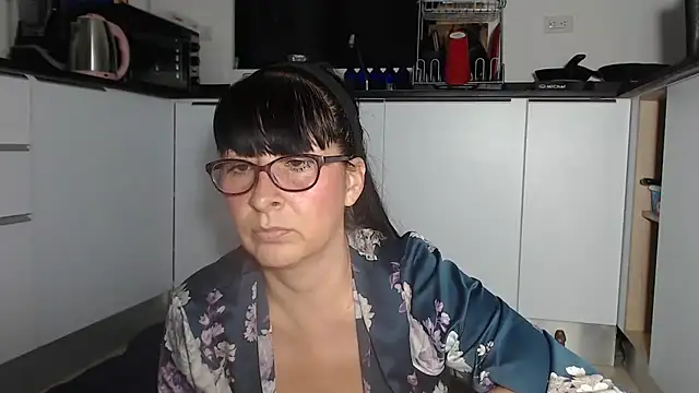 Snapshot of HellenLatin chatting on 05.23.26 HellenLatin online show from 05.23.26