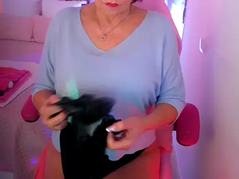 aubade246 online show from 11.04.25