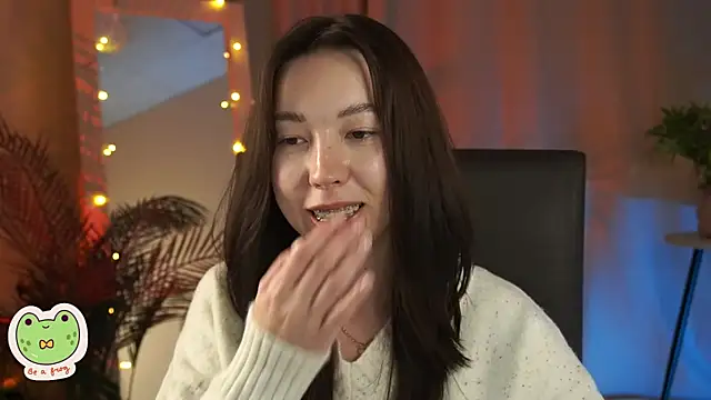 Sarah Son online show from 01.12.25
