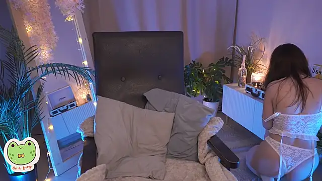 Sarah Son online show from 03.06.25