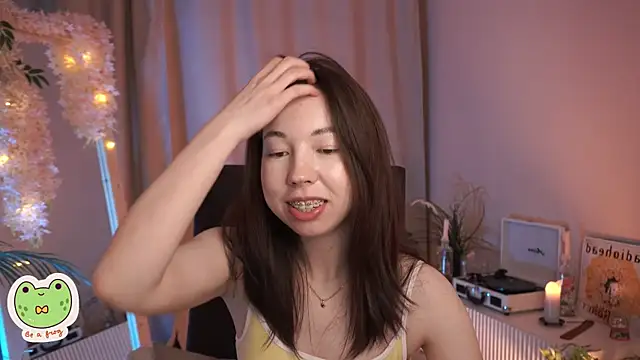 Sarah Son online show from 03.10.25