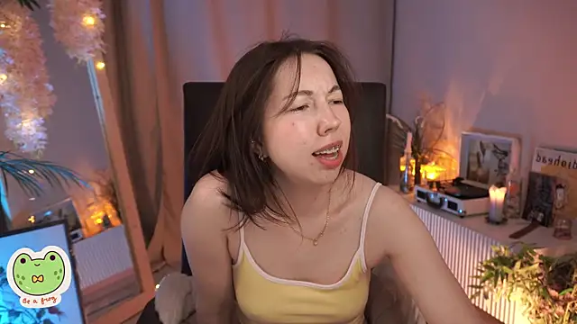 Sarah Son online show from 03.10.25