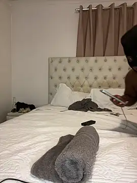 Gifttheskimaskboy online show from 04.11.26