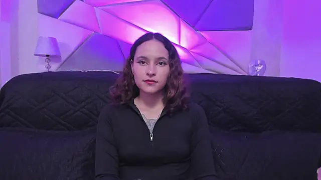 AnnyThompson  online show from 12.10.24