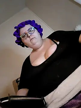 lady1652 online show from 10.06.25