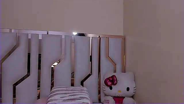 Snapshot of TifanyChill chatting on 01.17.26 TifanyChill online show from 01.17.26