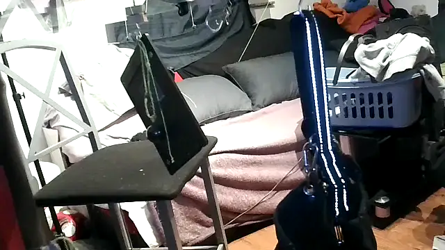 Snapshot of lukasdie chatting on 06.24.26 lukasdie online show from 06.24.26