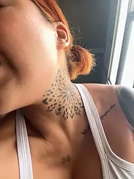 Snapshot of milaivanova chatting on 02.27.25 milaivanova online show from 02.27.25