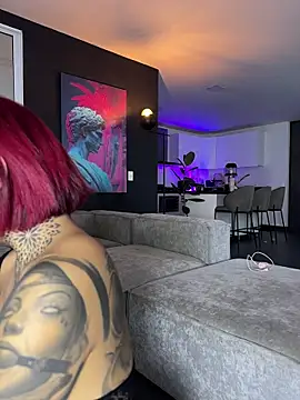 Snapshot of milaivanova chatting on 10.14.25 milaivanova online show from 10.14.25