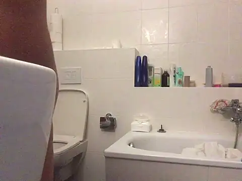 Kiss me2507 online show from 12.24.24