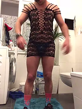 Kiss me2507 online show from 12.24.24