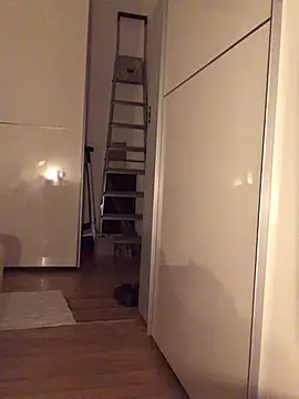 Kiss me2507 online show from 12.31.24