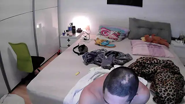 Kiss me2507 online show from 01.04.25