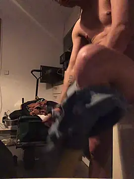 Kiss me2507 online show from 02.02.25