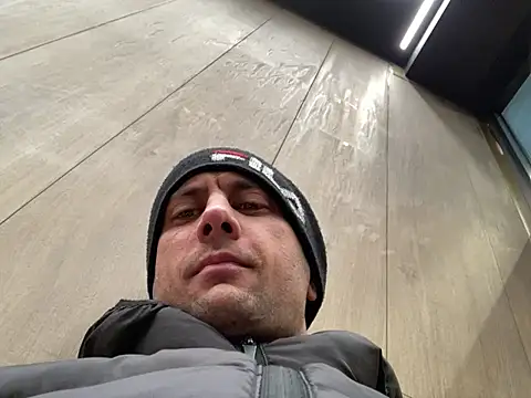 Kiss me2507 online show from 02.18.25