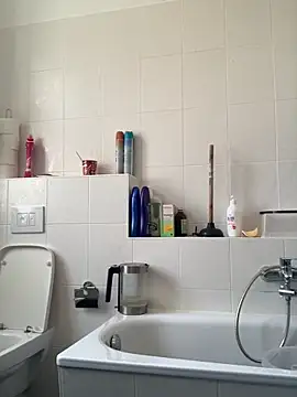 Kiss me2507 online show from 03.10.25