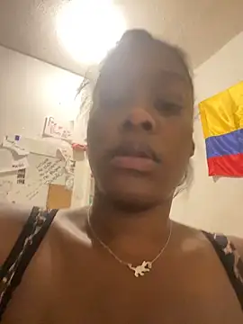 keilysofia online show from 10.25.25