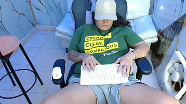 snowflake xxx online show from 03.19.26