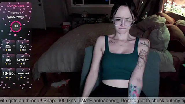 Plantbabeee online show from 03.18.25