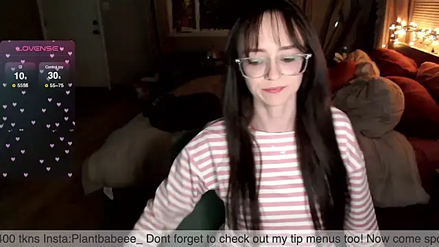 Plantbabeee online show from 03.19.25