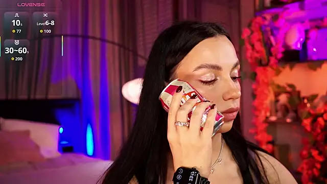 LunaNight online show from 10.04.25