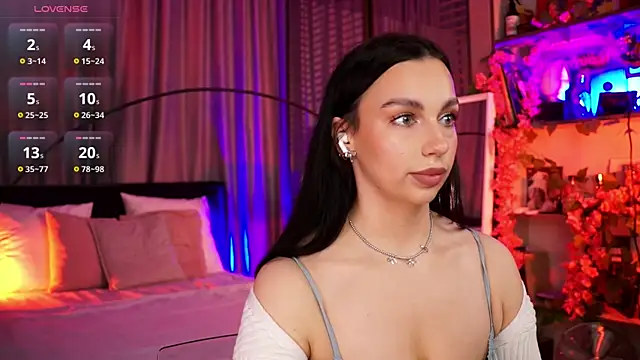 LunaNight online show from 10.07.25