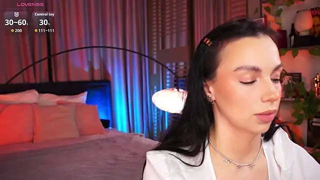 LunaNight online show from 11.17.25